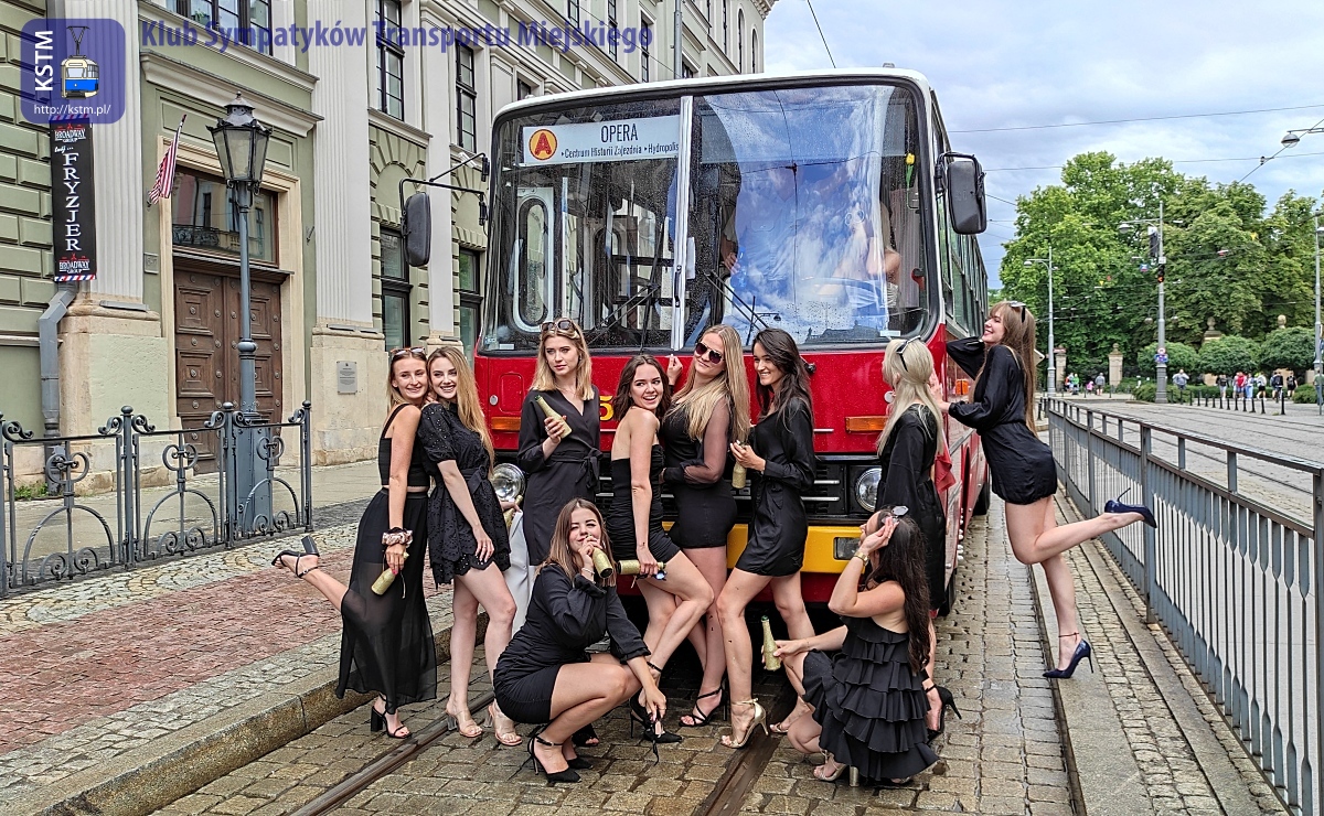 Poznański Ikarus na Wrocławskich Linia Turystycznych