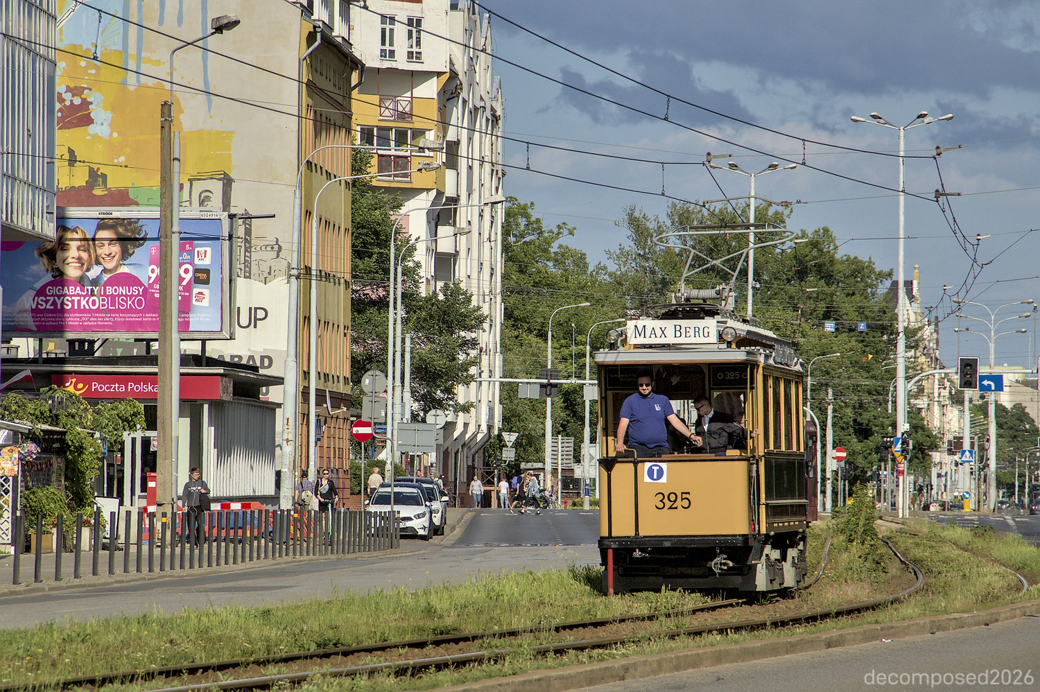 Tramwaj Maximum obsługiwał kursy na linii T