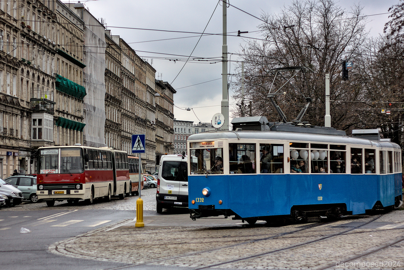 Tramwajowe mikołajki z zabytkowym bałwankiem